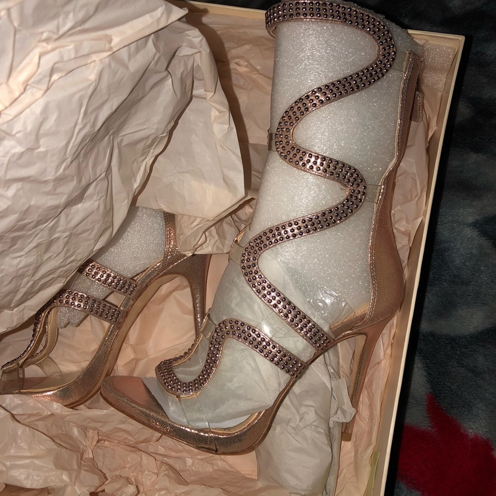 Sexy Vince camuto